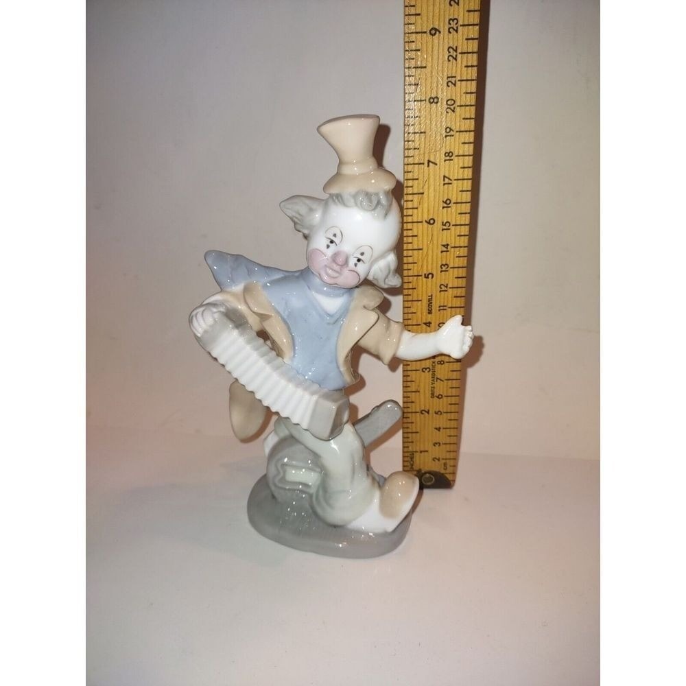 Vintage Raffles Porcelain Clown Figure with Accordion EUC Circus Polka 8" Canada